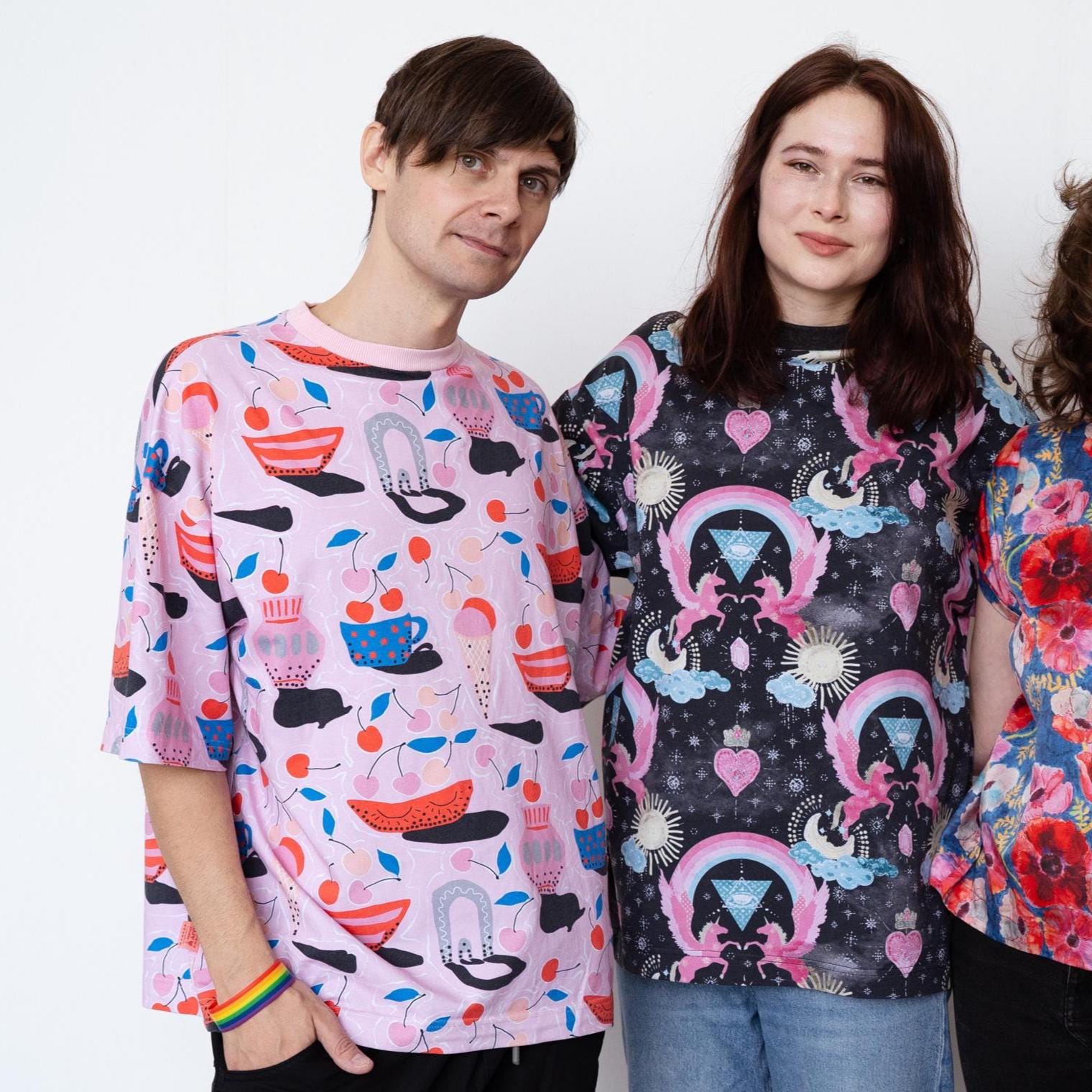 Cherry Delight Oversize Unisex Boxy Fit Triko